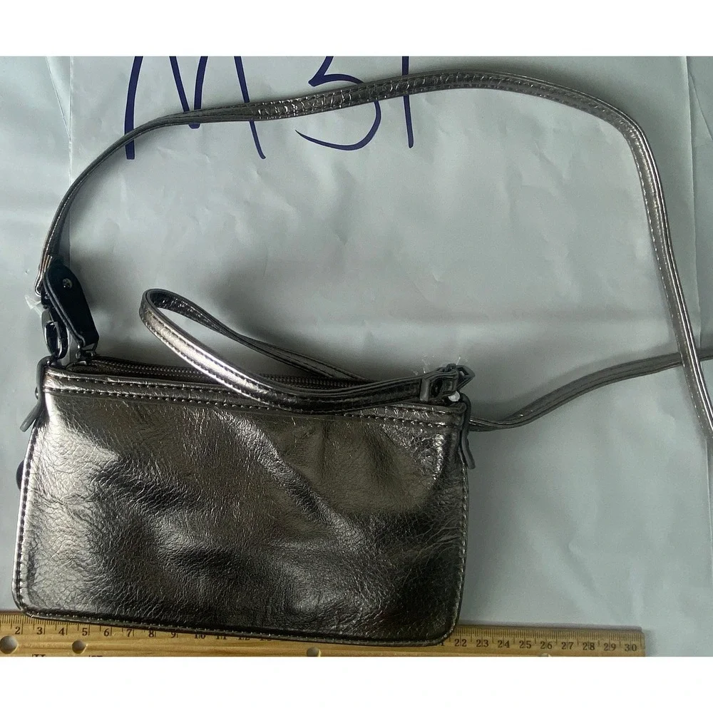 Metallic Silver Clutch‎ Wristlet Crossbody Bag